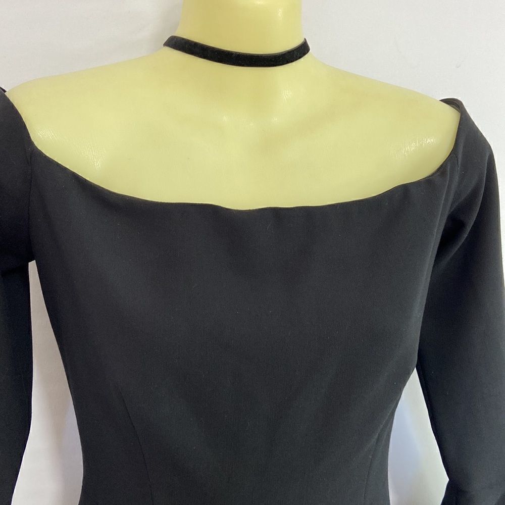 Cinq A Sept Dress Black Mini Off Shoulder Bell Sleeves Excellent U.S. Sm… - Picture 2 of 8